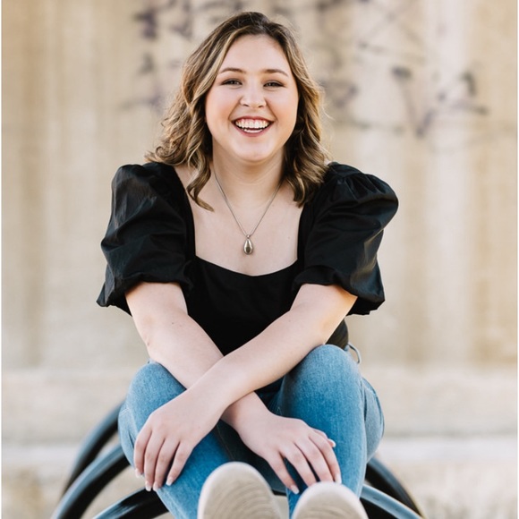 Meet your Posher, Shelby - Picture 1 of 1